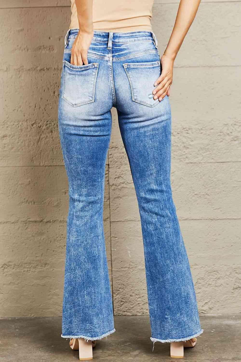 BAYEAS Izzie Mid Rise Bootcut Jeans - Vesteeto