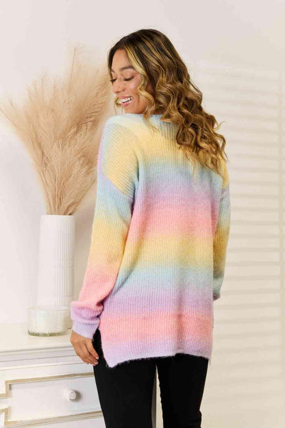 Gradient V-Neck Sweater - Vesteeto