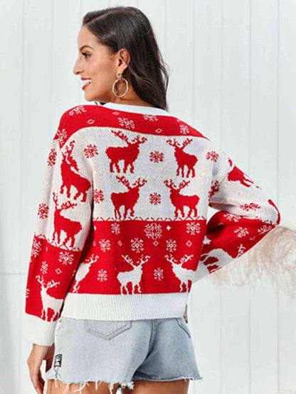 Reindeer Round Neck Sweater - Vesteeto