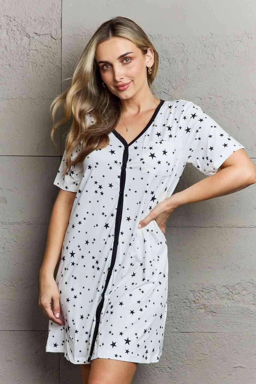 MOON NITE Quilted Quivers Button Down Sleepwear Dress - Vesteeto