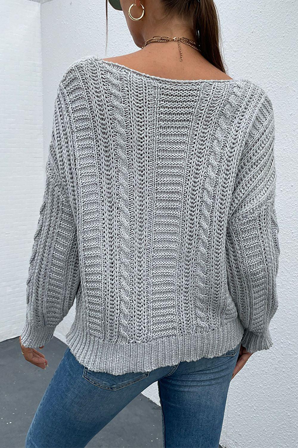 V-Neck Cable-Knit Long Sleeve Sweater - Vesteeto