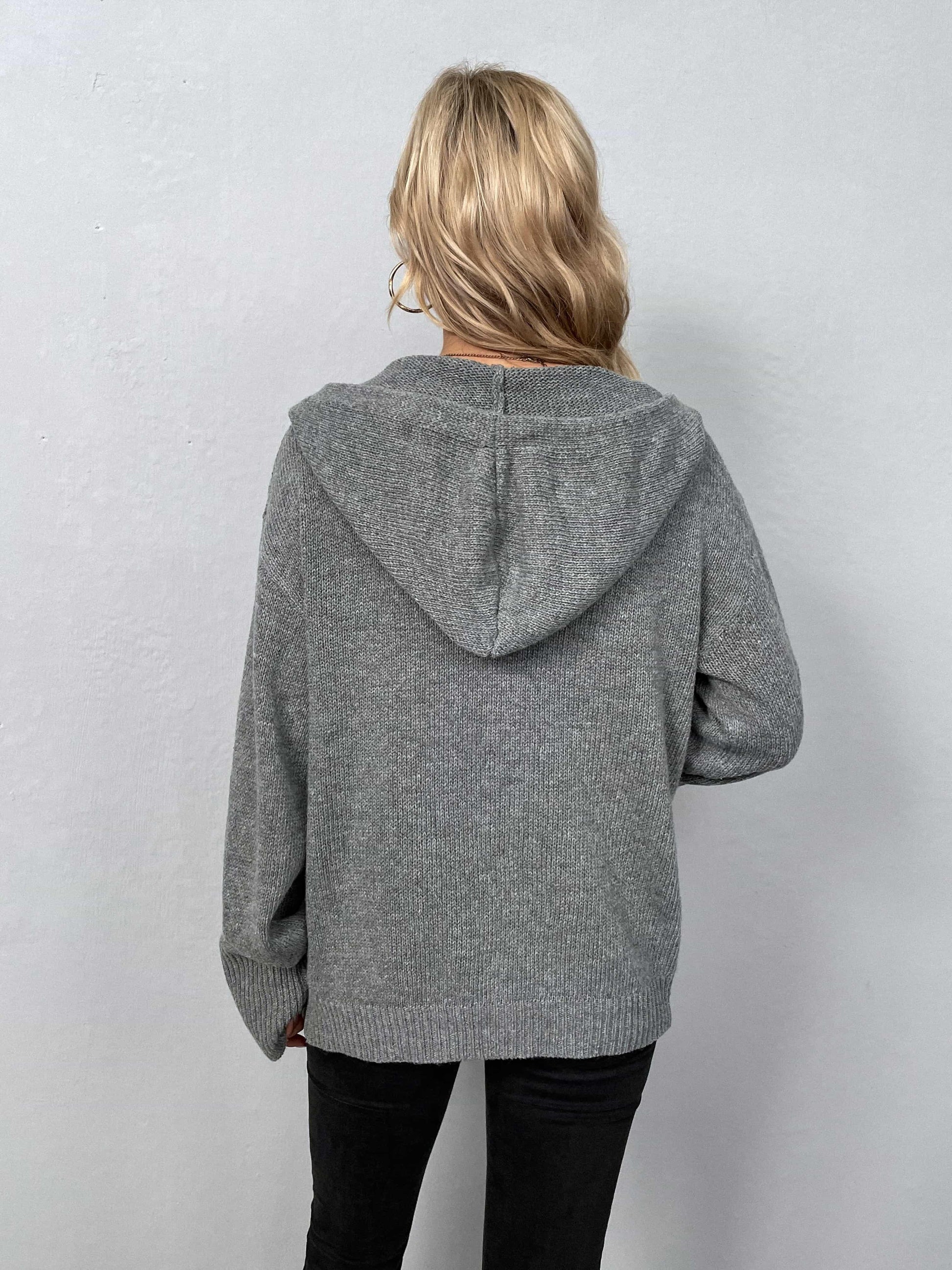 Button-Down Long Sleeve Hooded Sweater - Vesteeto